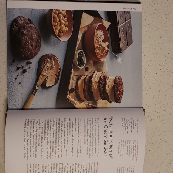 Book 📖 - Picture 3 of 4